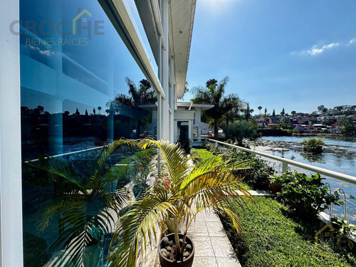 Residencia Con Vista Al Lago De Las Animas, Fracc. Las Anima
