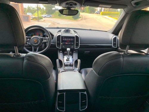 Porsche Cayenne S E-hybrid Platinum Edition Runout Package