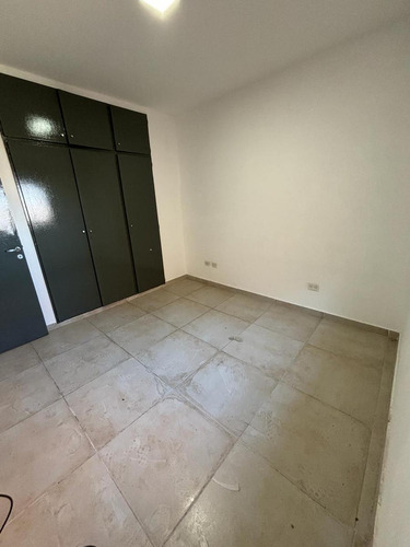 Departamento 3 Ambientes Con Balcón Y Cochera En Morón En Venta - Apto Crédito