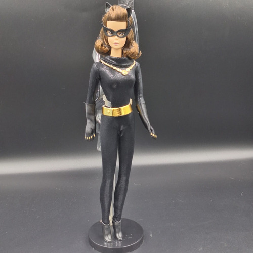 Barbie Collector Catwoman Tv Series Pink Label