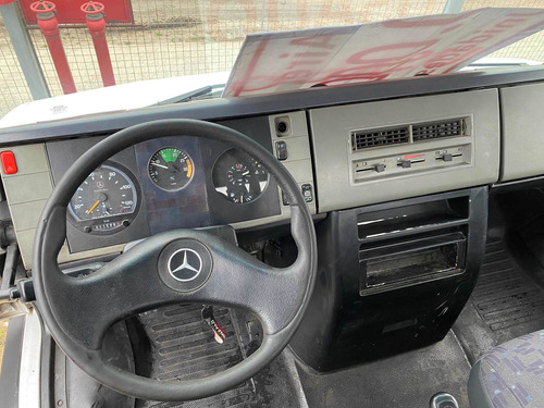 Imagen 10 de 10 de Mercedes Benz 710