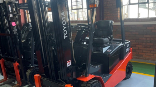 Alquiler De Autoelevadores Y Apiladoras Bt Toyota