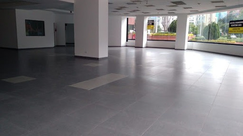 Imagen 2 de 14 de Locales En Arriendo Chico Norte 90-66435