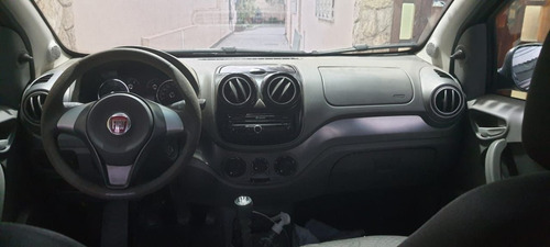 Imagem 3 de 6 de Fiat Palio Attractive