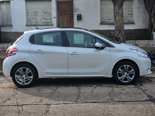 Peugeot 208 1.6 Feline Pack Cuir