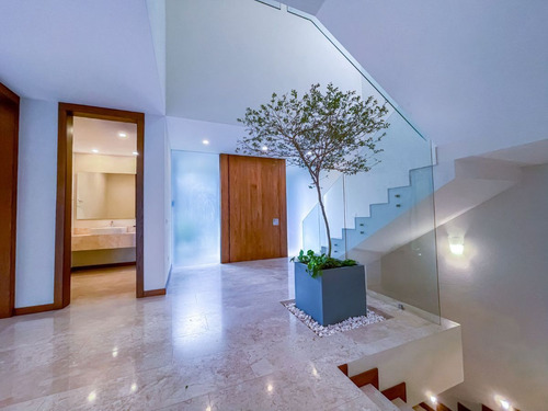 Casa De Lujo En Venta Valle Real
