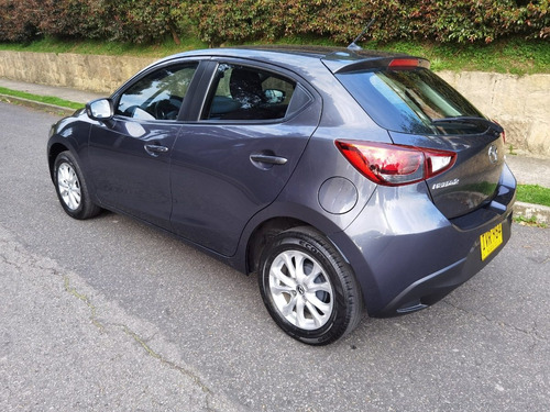 Mazda 2 Turing Automático