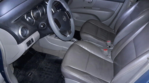 Nissan Livina 2010 1.8 Sl Flex Aut. 5p