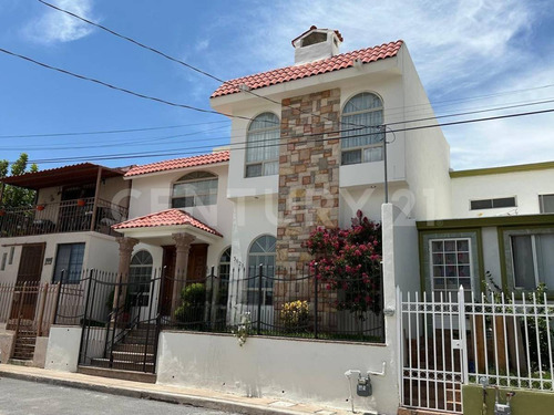 Casa En Venta Col. Abraham Gonzalez, Chihuahua
