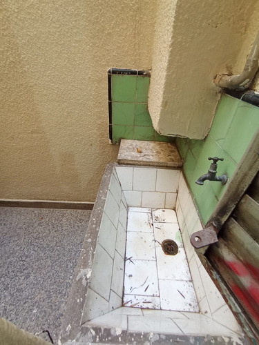 Mportante Local Comercial Con Vivienda De 48m2 A La Venta En Villa Urquiza
