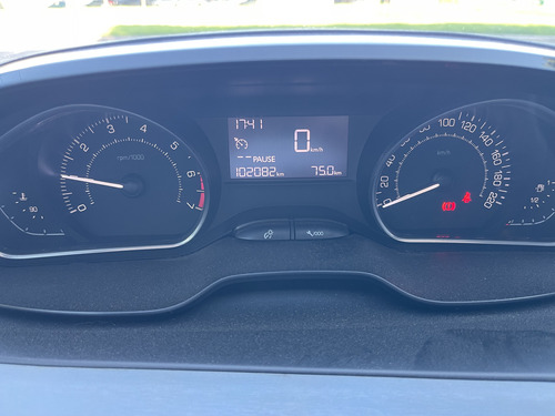 Peugeot 208 1.5 Allure Touchscreen