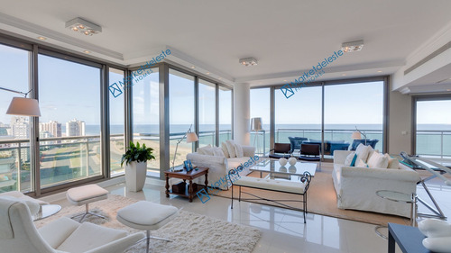 Imagen 3 de 29 de Penthouse En La Brava