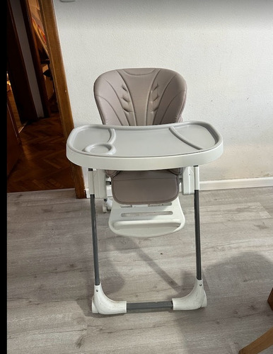 Silla De Comer Carestino Luxury Plegable (tiene Cinturon)