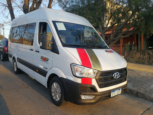 Imagen 9 de 10 de Transporte De Pasajeros Camioneta Combi Traslados Aeropuerto