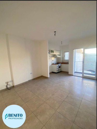 2 Ambientes En Alquiler En Saenz Peña.
