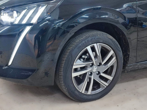 Peugeot 208 1.6 Feline Tiptronic