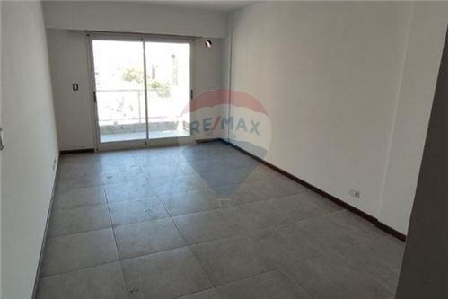 Imagen 5 de 13 de Departamento 2 Dormi Con Balcón - Santa Fe 2500