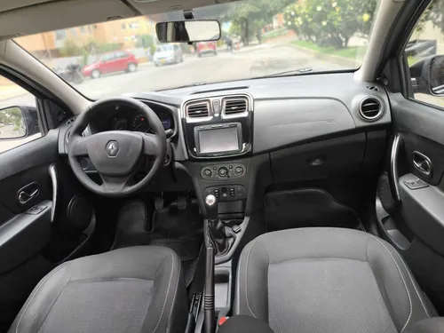 Renault Logan 1.6 Expression / Life +