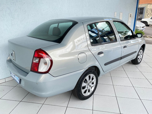 Renault Clio Sedan 1.0 16v Authentique Hi-flex 4p