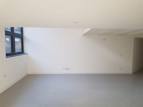 Imagen 5 de 18 de Venta 3 Amb Duplex - Atelier Estudio Apto Airbnb