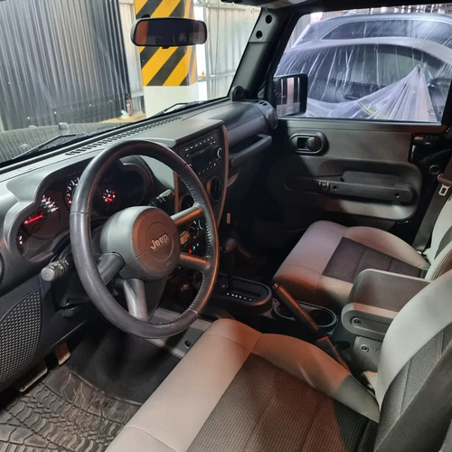 Imagen 7 de 10 de Jeep Wrangler Unlimited Automatico 2009 Equipado