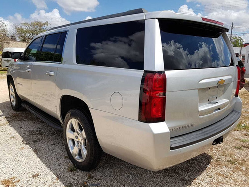 Imagen 6 de 14 de Chevrolet Suburban 5.3 Lt V8 Piel 2da Cubo At 2015