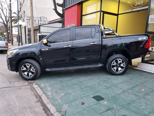 Toyota Hilux 2.8 Cd Srx 177cv 4x4 At