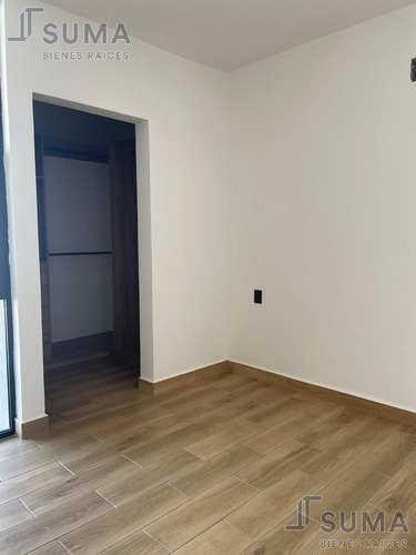 Casa En Venta En Fracc. Lomas Del Dorado, Boca Del Rio, Veracruz.
