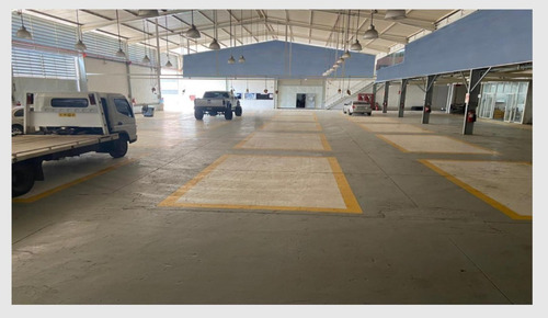 Imagen 4 de 16 de #1527 Galpon 3500m2 + 2000m2, La Urbina