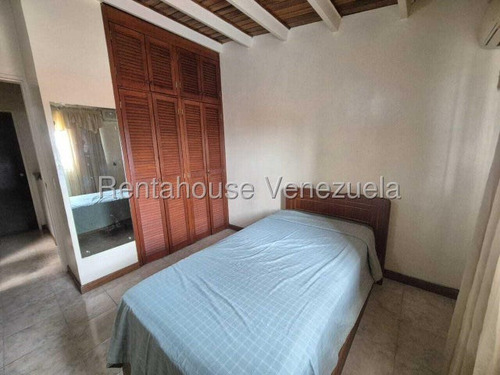Casa En Alquiler En Cabudare Urb Villa Roca Posee 2 Niveles Hermosos Acabados Elegante Y Segura Cod 25 19288 Comunicate Soy Gabi Irastorza