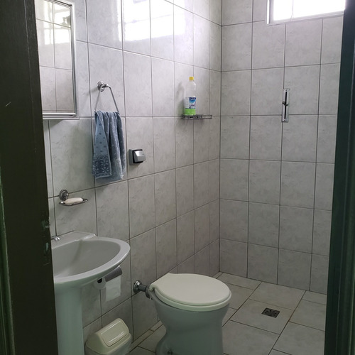 Casa Ampla Com Grande Área No Centro
