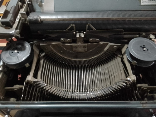 Maquina De Escribir Antigua Remington (Usado)