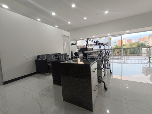 Local En Alquiler En Av Bolivar De Maracay Aragua 24-13917 Irrr
