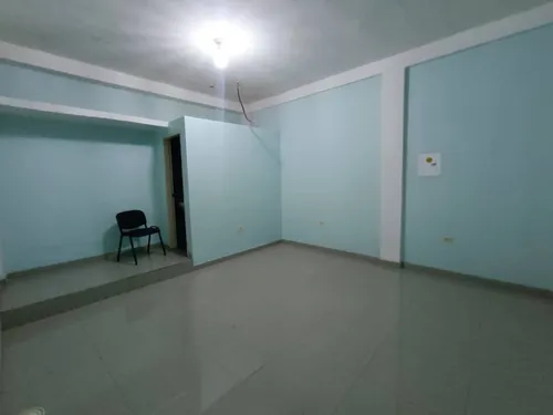 Se Alquila Oficina Sin Amoblar