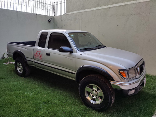 Toyota Tacoma Trd Off-road Xtracab 2001, Acabado Perlado