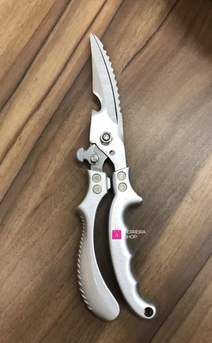 Tijeras de cocina de acero inoxidable con cierre de seguridad