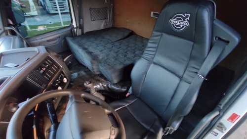 Imagem 6 de 15 de Volvo Fm 370 Globetrotter 6x2 Trucado Ano 2011