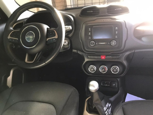 Imagen 8 de 11 de Jeep Renegade 2018 1.8 Sport Wild