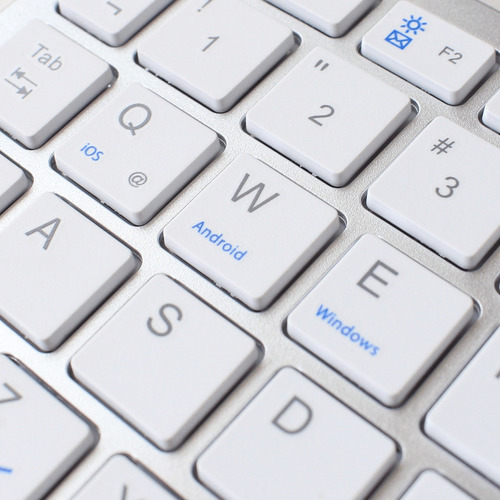 Teclado Inalámbrico Bluetooth Recargable Bk348 Blanco