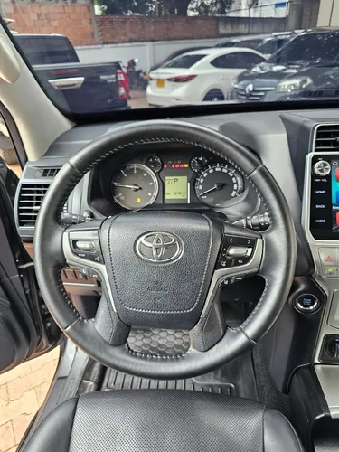 Toyota Prado 3.0 TXL CON BLINDAJE 2+