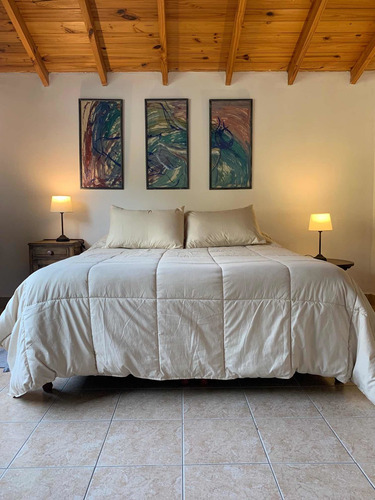 Imagen 2 de 16 de Alquiler Temporario: Amplio Departamento 3 Ambientes- 2 Cuartos Y 1 Baño.$25.000 Pornoche
