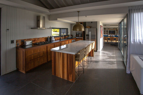 Casa De Diseño En Venta Pueblo Mio (ref: Bpv-8132)