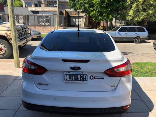 Ford Focus Iii 2.0 Sedan Se Plus Mt 2014