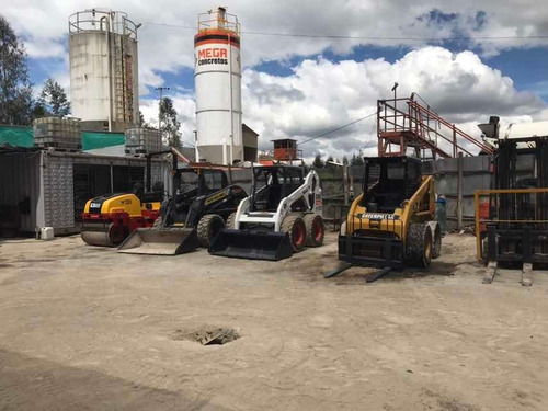 Minicargador Bobcat New Holland L220 Excelente Estado
