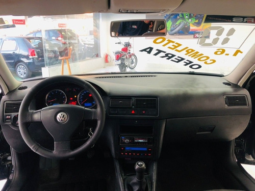 Imagem 9 de 12 de Volkswagen Golf 2010 1.6 Vht Total Flex 5p