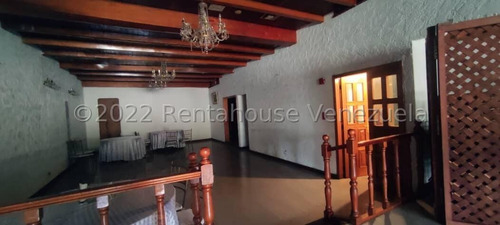 En Venta Fondo De Comercio De Restaurant De Larga Trayectoria En Boleita Sur, 25-3028
