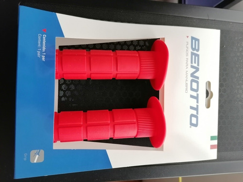 Imagen 3 de 3 de Puños Rojos Para Manubrio Bicicleta Benotto Mtb Bmx Goma