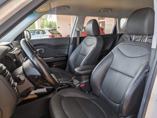 Imagem 12 de 14 de Kia Soul 1.6 Ex 16v Flex 4p Automático