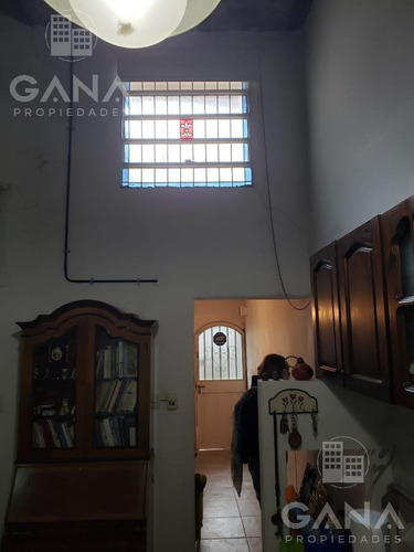 Imagen 5 de 21 de Casa De Pasillo De 2 Dormitorios En Barrio Martin - Reciclar