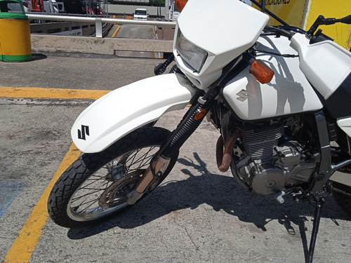 Suzuki Dr